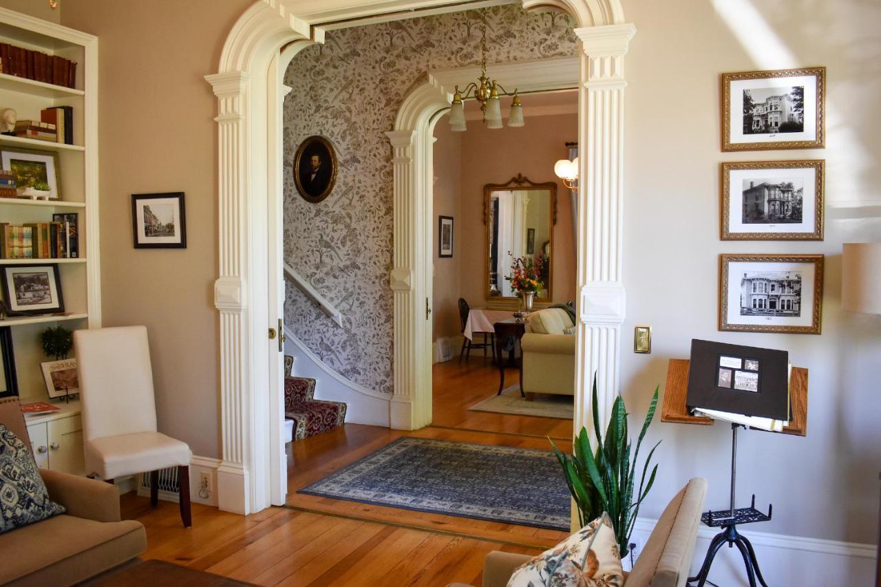 Mccall House Boutique Hotel アシュランド エクステリア 写真