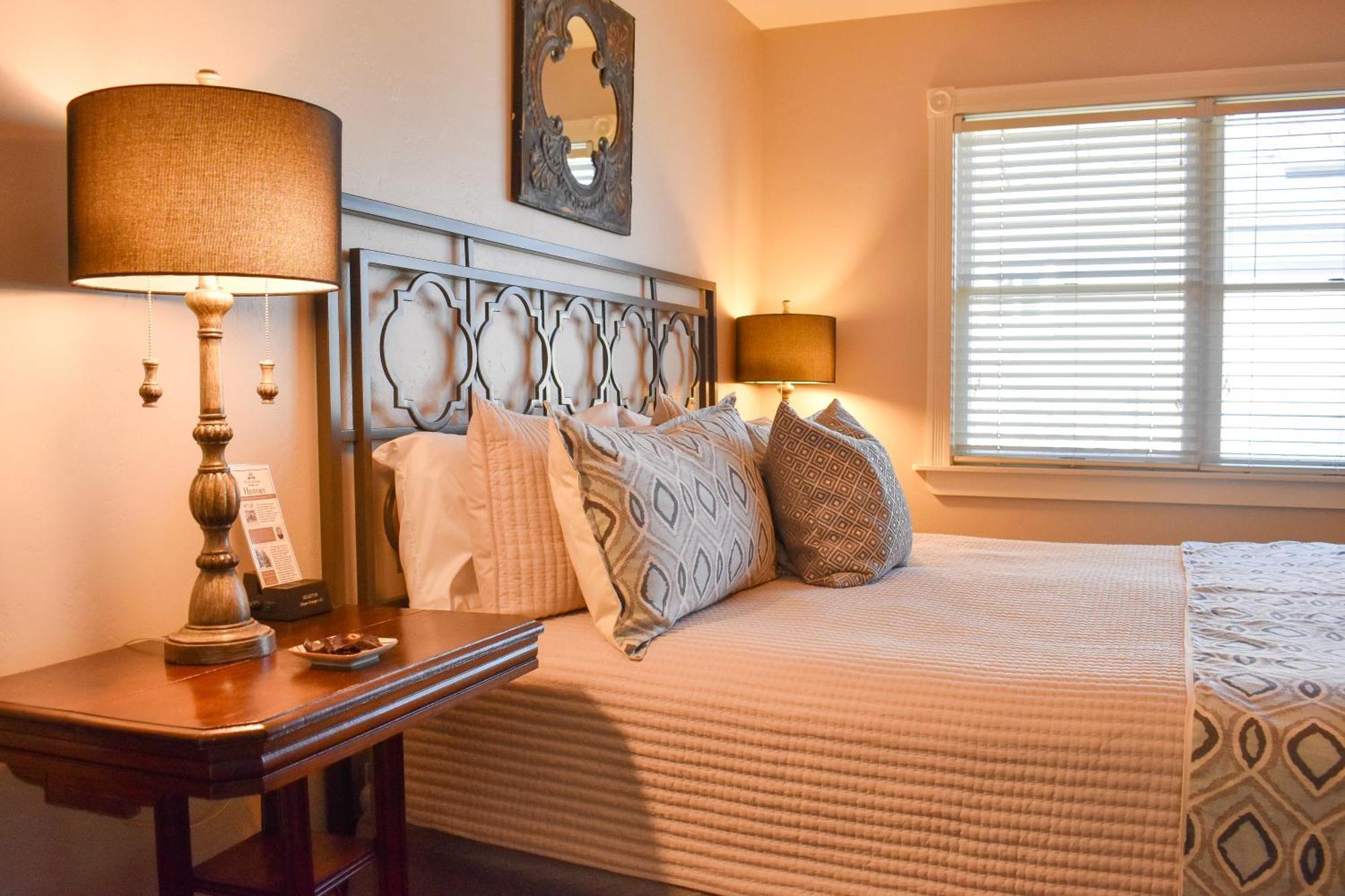 Mccall House Boutique Hotel アシュランド エクステリア 写真
