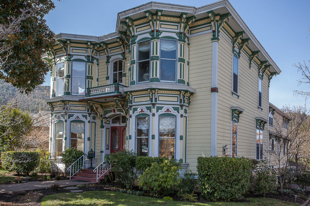 Mccall House Boutique Hotel アシュランド エクステリア 写真