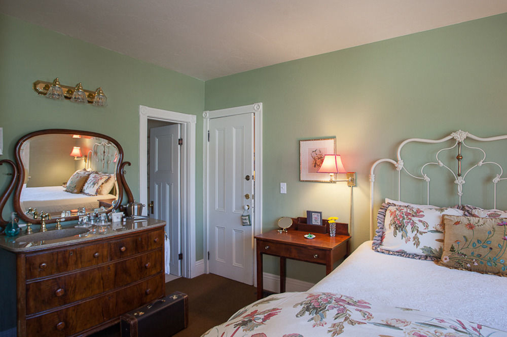 Mccall House Boutique Hotel アシュランド エクステリア 写真